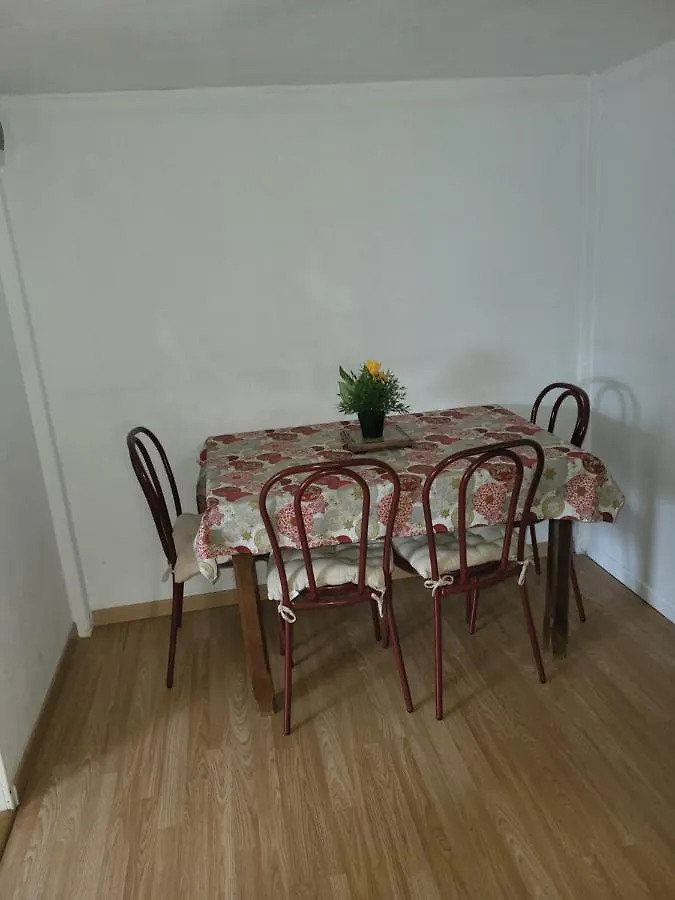 Apartment Le Bungalow Au Fond Du Jardin Valeille